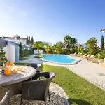 Quinta Da Vinha By *