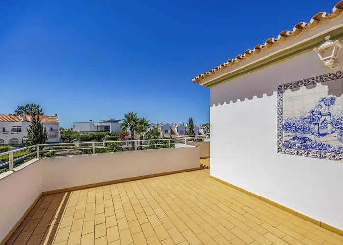 Quinta Da Vinha By Albufeira